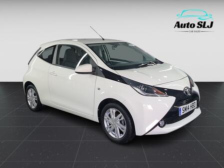TOYOTA AYGO 1.0 VVT-i x-pression