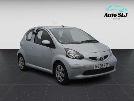 TOYOTA AYGO 1.0 VVT-i +