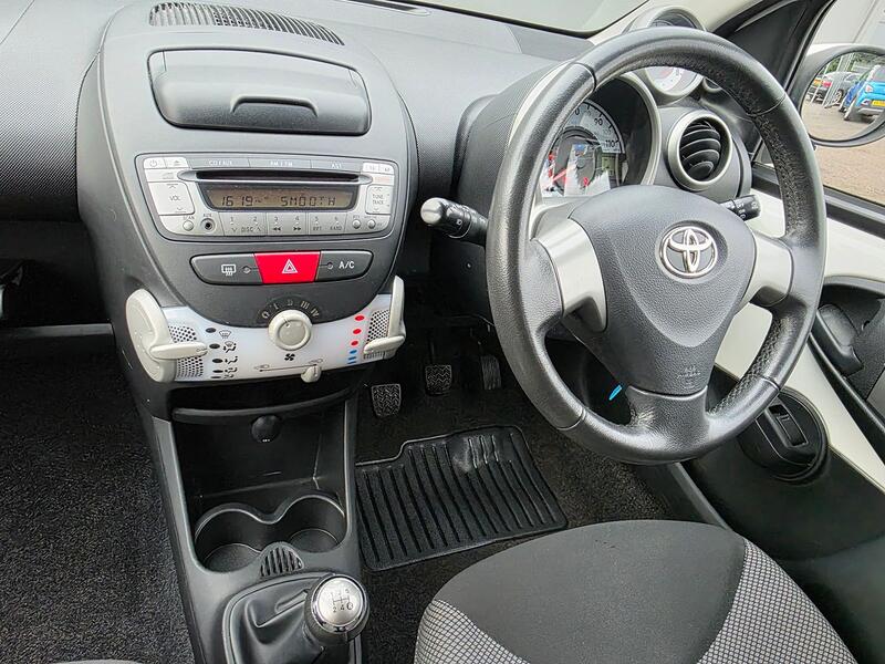 TOYOTA AYGO