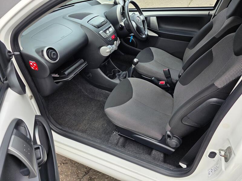 TOYOTA AYGO