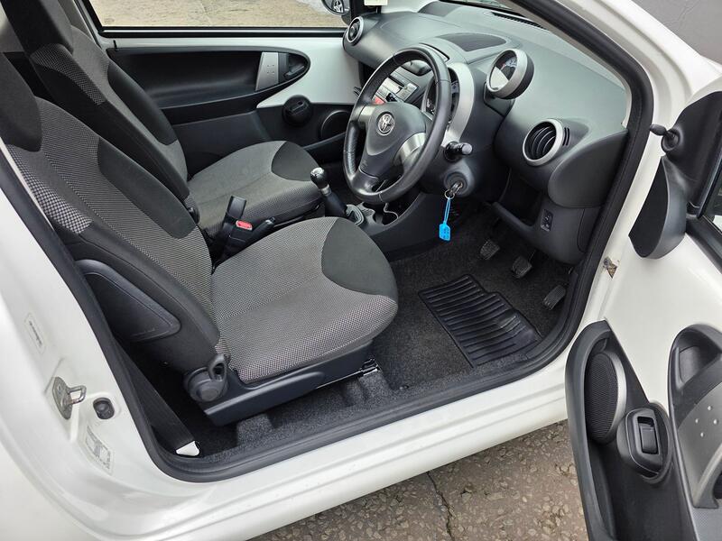 TOYOTA AYGO