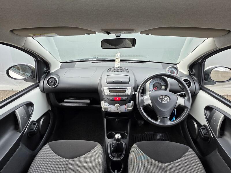 TOYOTA AYGO