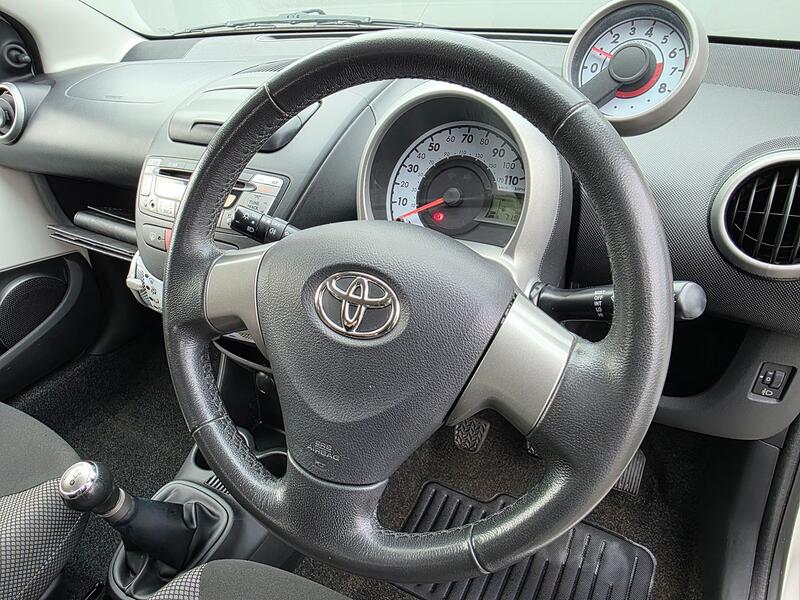 TOYOTA AYGO