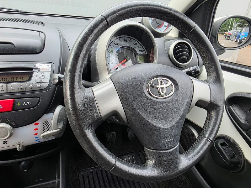 TOYOTA AYGO