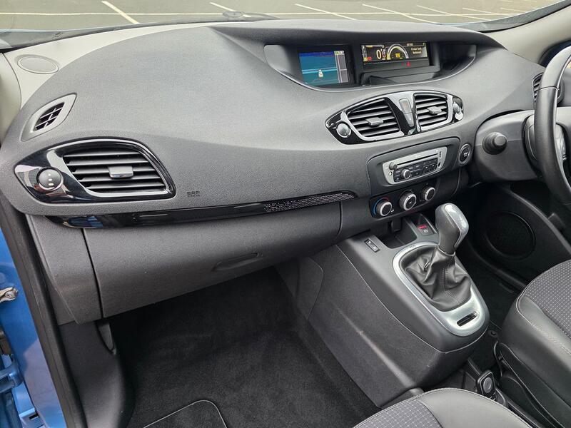 RENAULT GRAND SCENIC