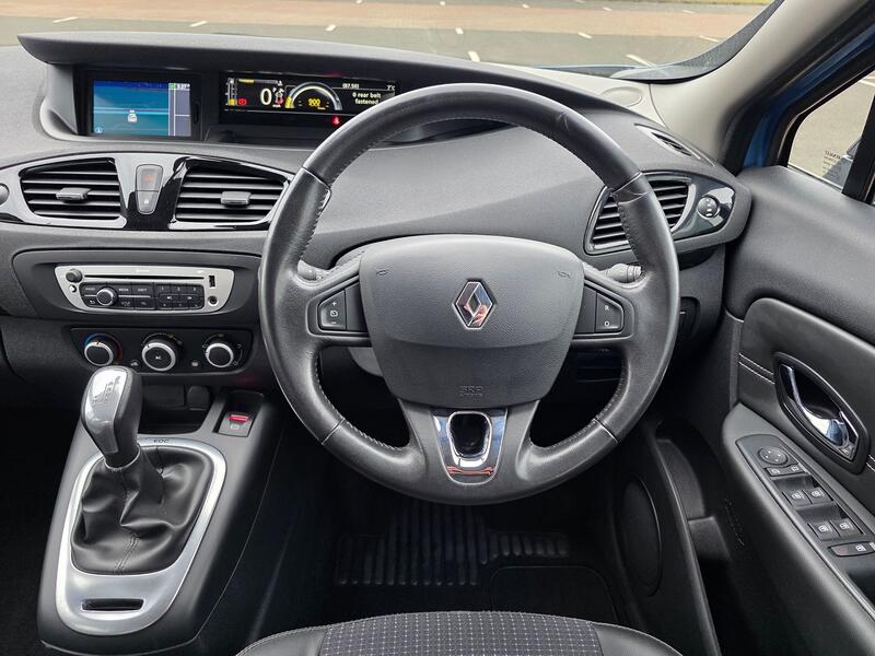 RENAULT GRAND SCENIC
