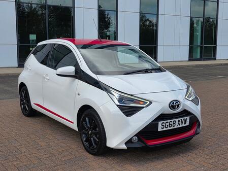 TOYOTA AYGO 1.0 VVT-i x-press